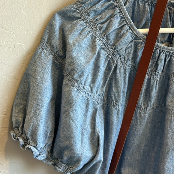 Madewell Denim/chambray top medium NWOT - Picture 3 of 10